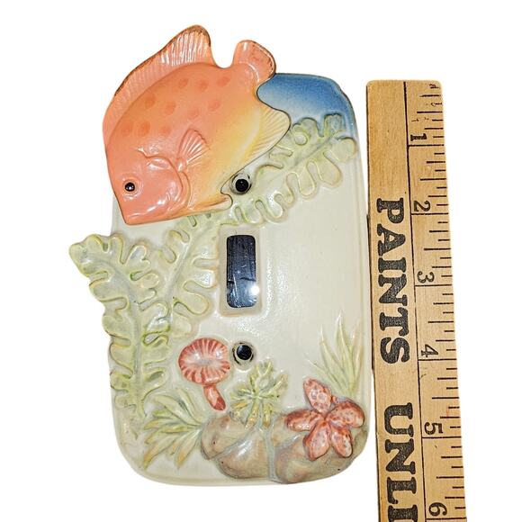 Vintage Ceramic Takahashi Single Light Switch Cover – Gourami Fish - Picture 3 of 4